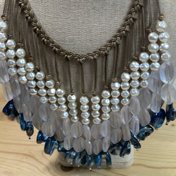 Necklace authentic Chico’s 🦋 - Picture 2 of 7